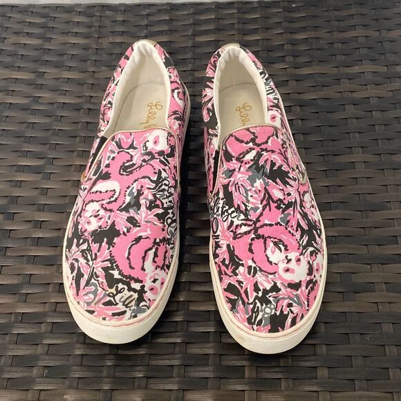 Lilly Pulitzer sneakers Julie hanging with my boo - Picture 1 of 6